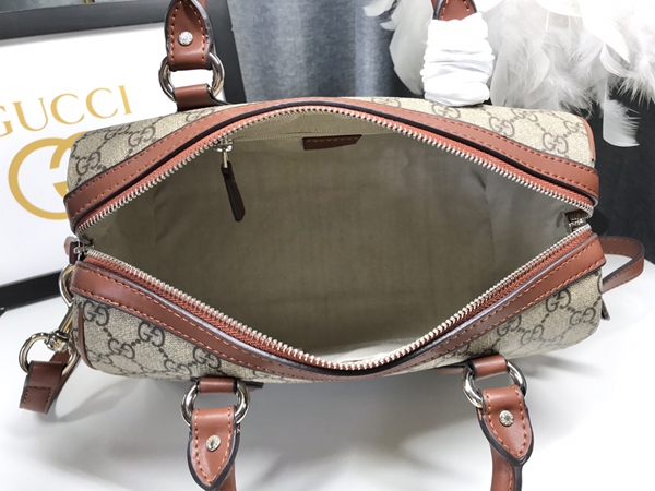 激安グッチバッグコピー着用イメージ